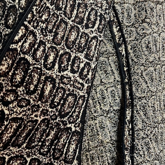 St. John Evening Jacket Paillettes
Wool Blend Printed Full Zip Women's s… - Picture 7 of 10